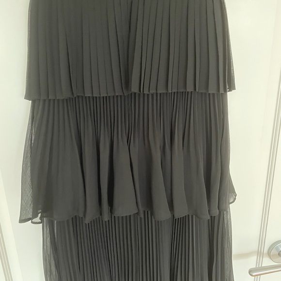 Club Monaco Jubileeza Midi Dress size 2 black - Picture 4 of 5